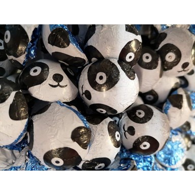 White chocolate panda bear 1kg.