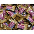 Solano candies strawberry flavor bag of 300 units.