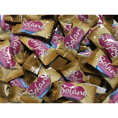 Solano candies strawberry flavor bag of 300 units.
